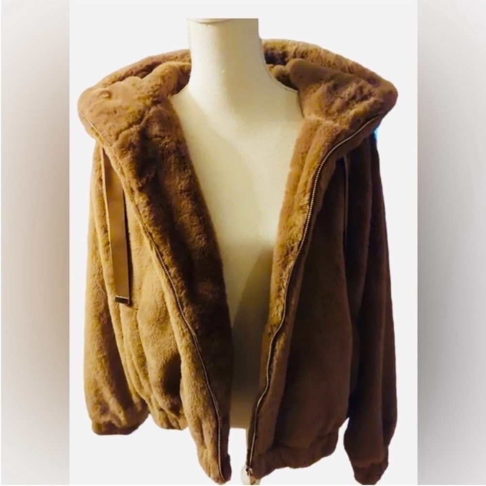 Zara Golden Brown Faux Fur Teddy With A Hoodie w/ A Slight Cropped Design - Picture 3 of 9